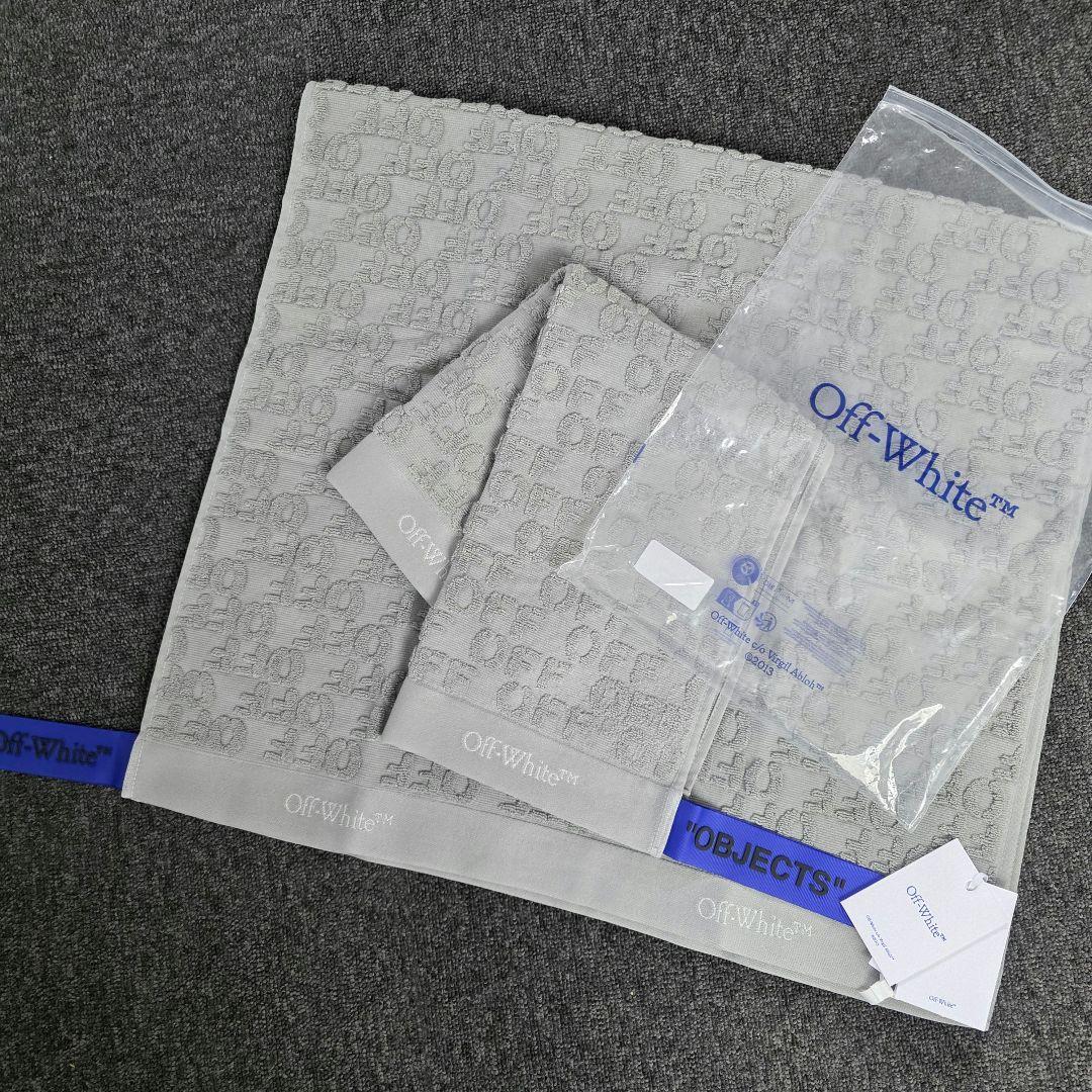 新品未使用品　Off-White シャワータオル　２枚セット　グレー