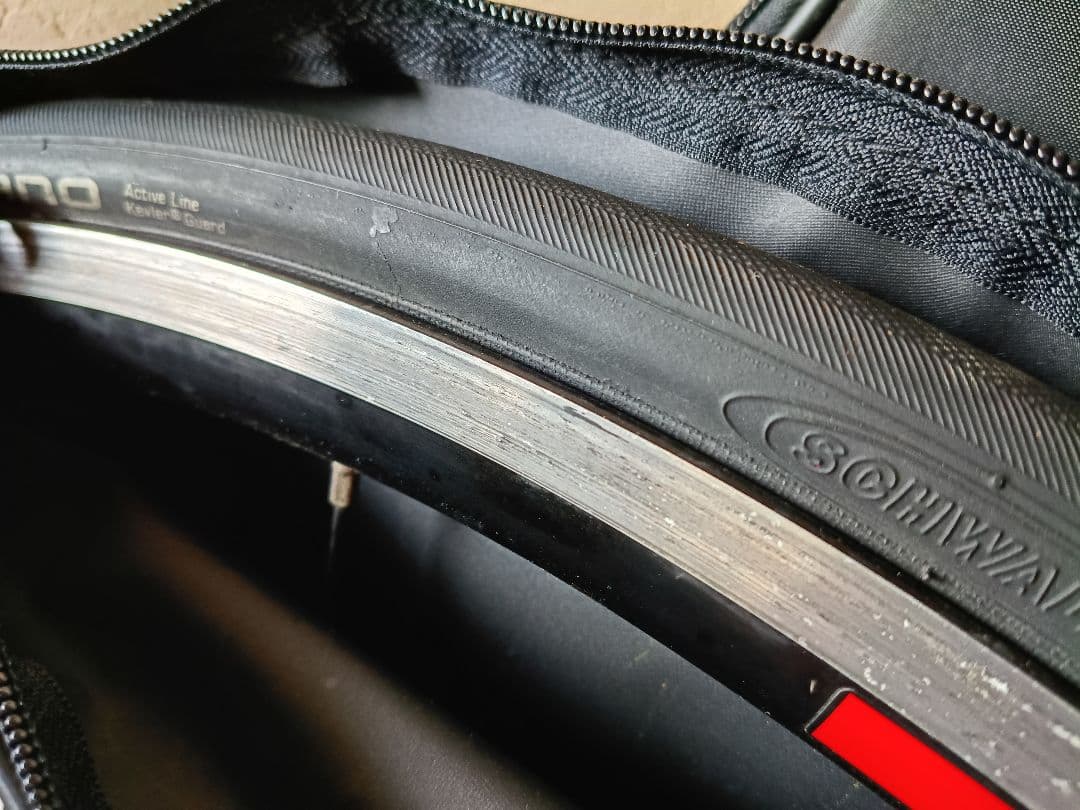 自転車　ロード　ホイールセット　カンパニョーロケース付き