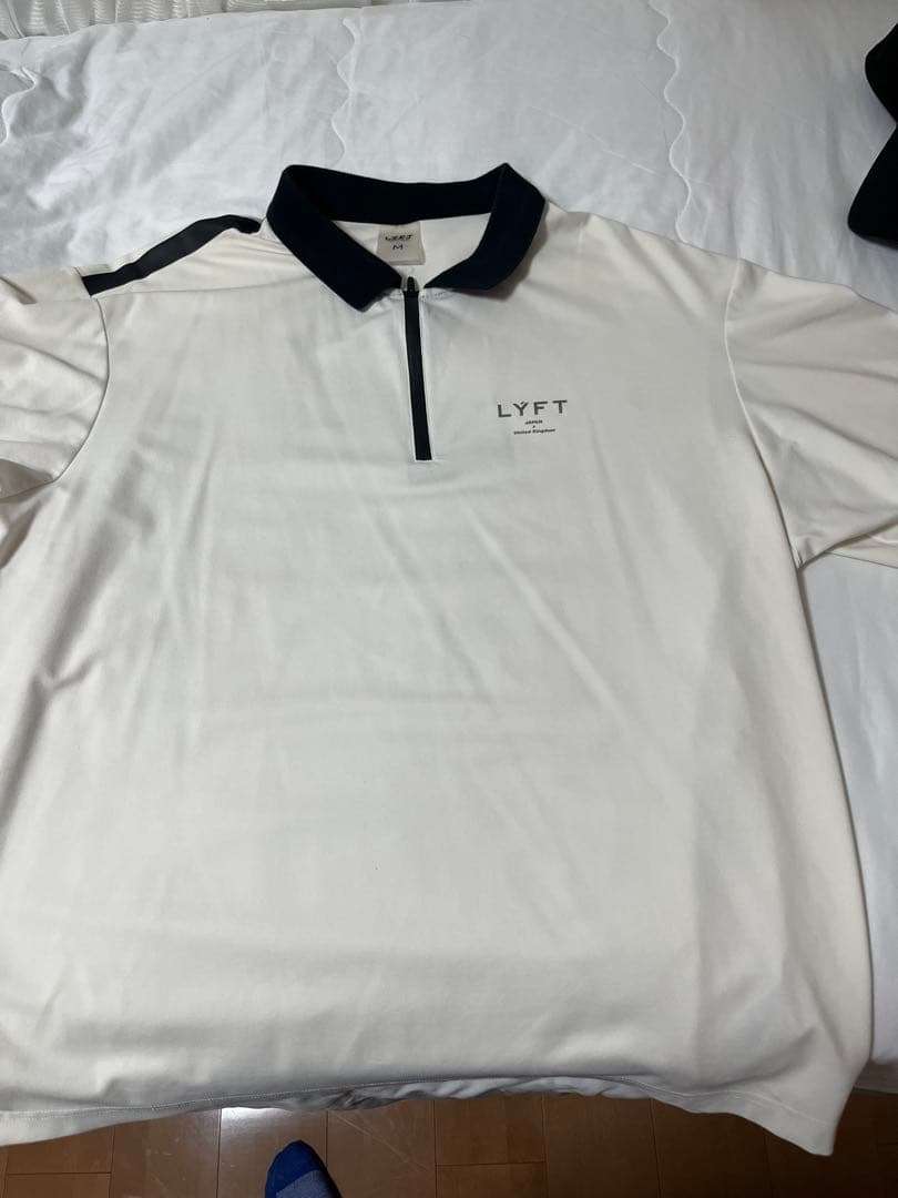 『完売品』LYFT ホワイト ポロシャツ