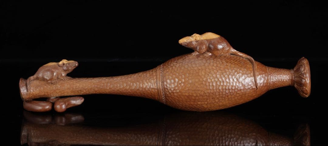 永冨一伸 在銘 木彫 開眼福子 干支 鼠 水瓶 曲玉 一刀彫 置物 共箱 縁起物