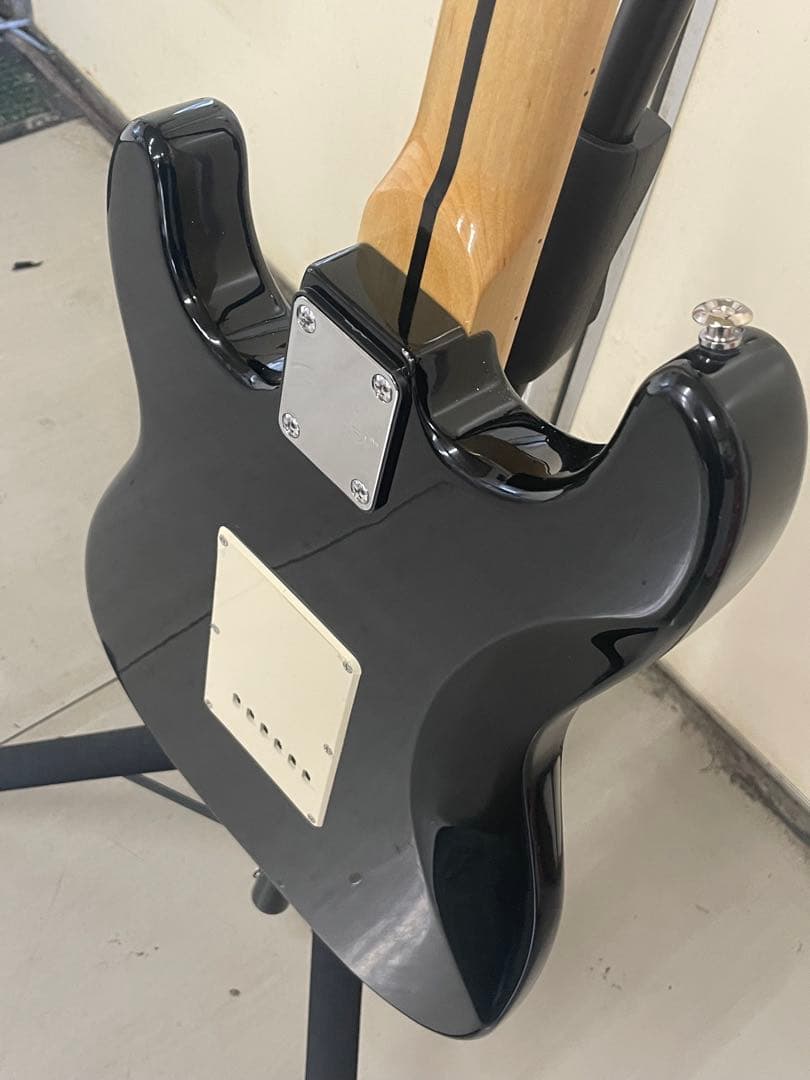 ストラトキャスター　エリッククラプトン仕様　１台限り