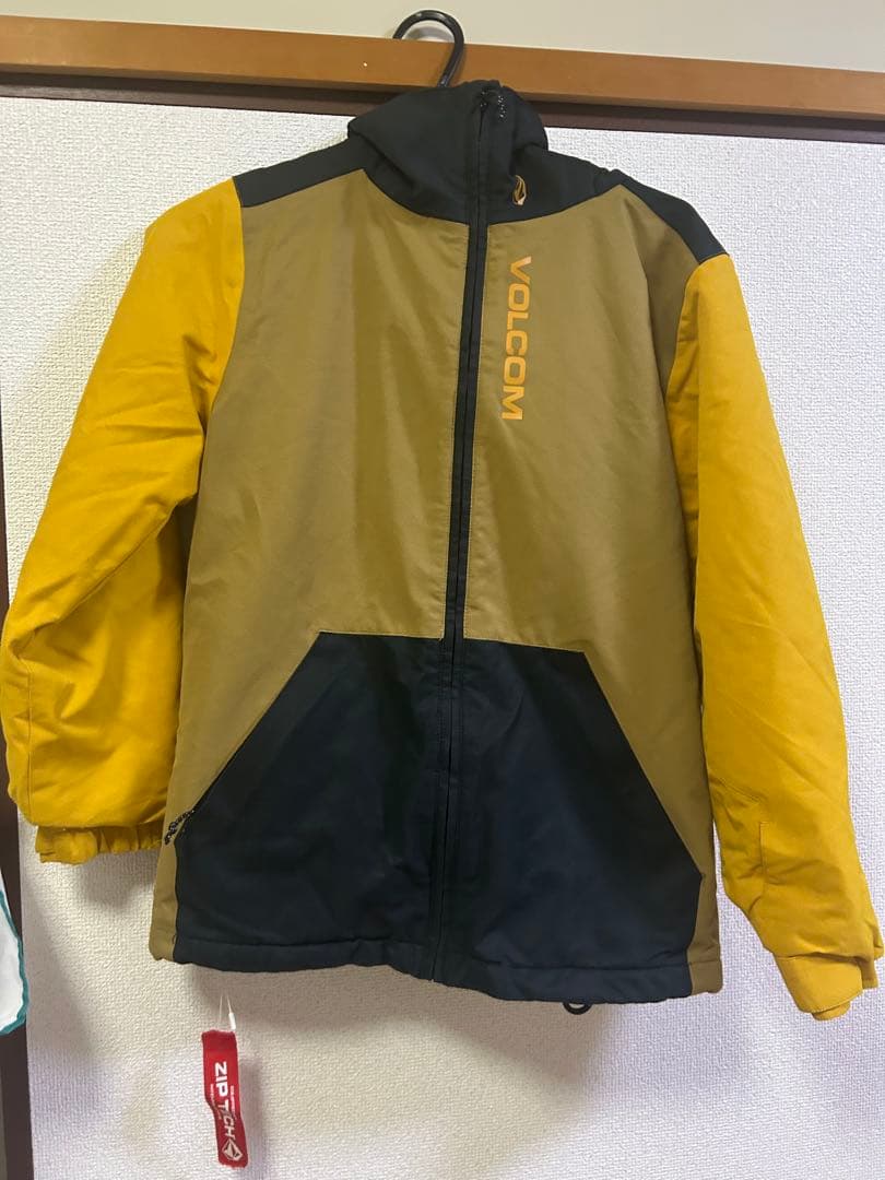 VOLCOM キッズウェア