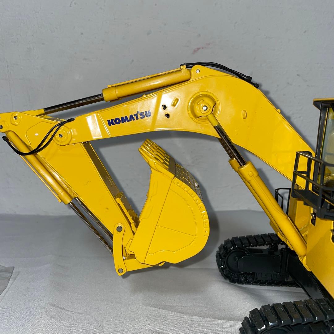 【現状品】コマツ建機　PC2000-8 バケット仕様　1/50