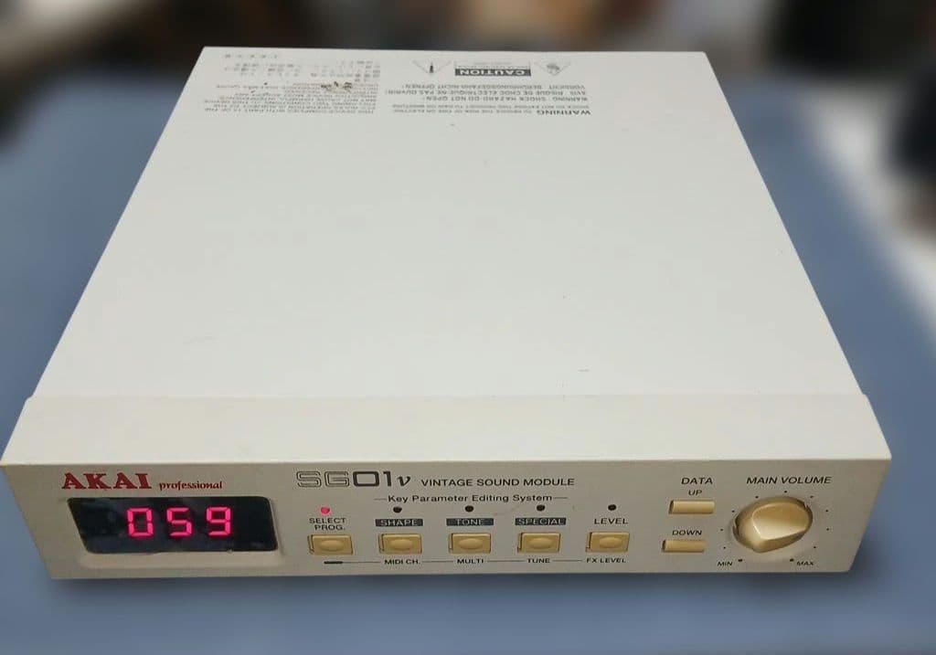 値下げ！AKAI SG01V ヴィンテージサウンドモジュール　電池交換済です。