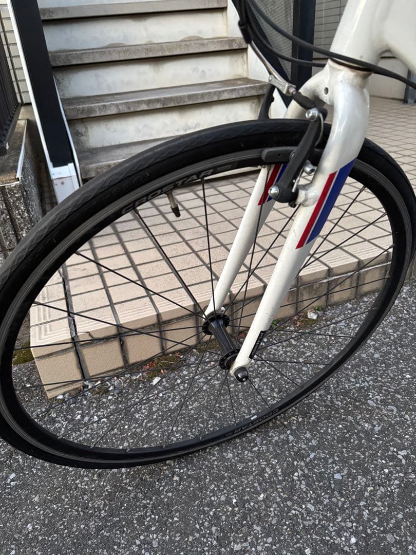 【ブータン】GIANT CROSTAR クロスバイク トリコロールカラー