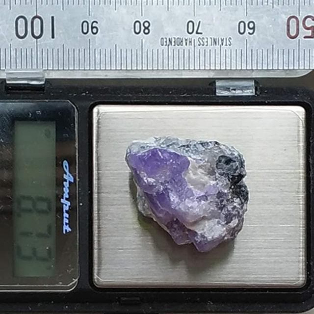 8.73g　パープルアパタイト　グリーントルマリン　トルマリン　鉱物標本