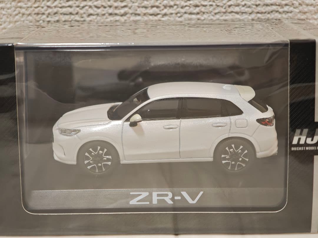 Hobby Japan 1/43 Honda ZR-V e:HEV ホワイト ②