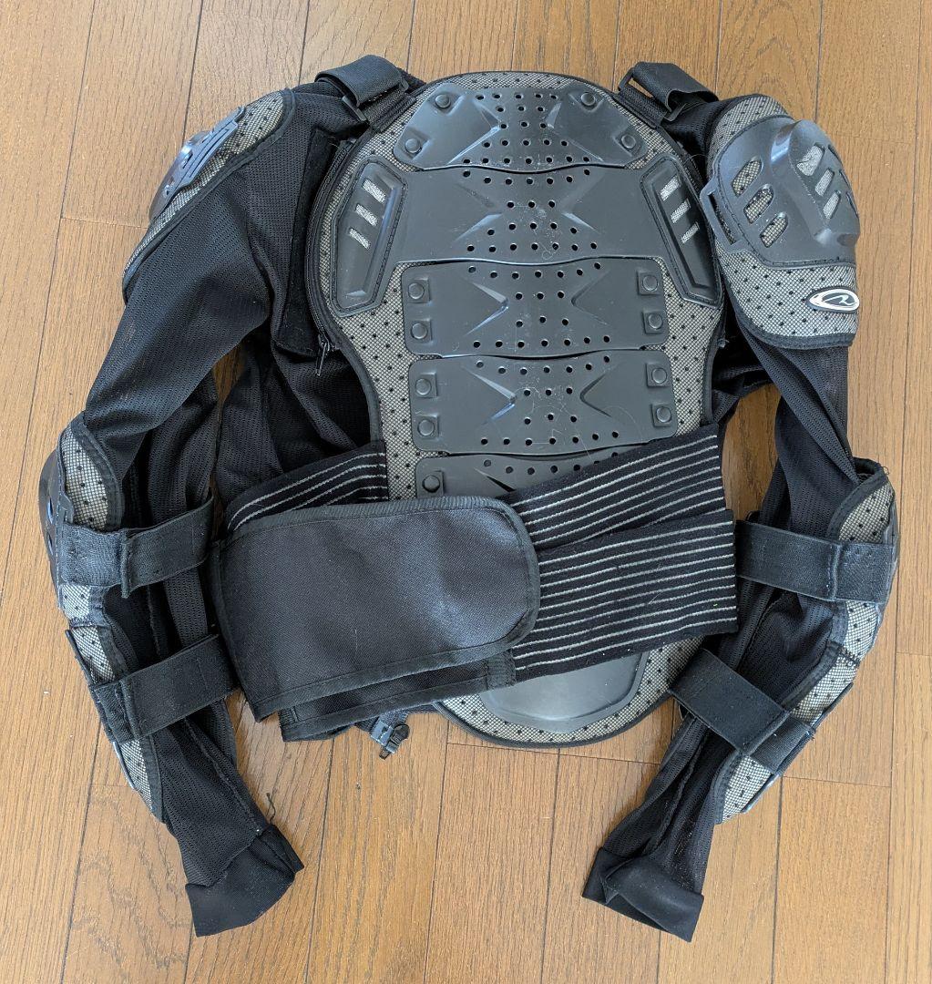 ROUGH & ROAD プロテクター Mサイズ