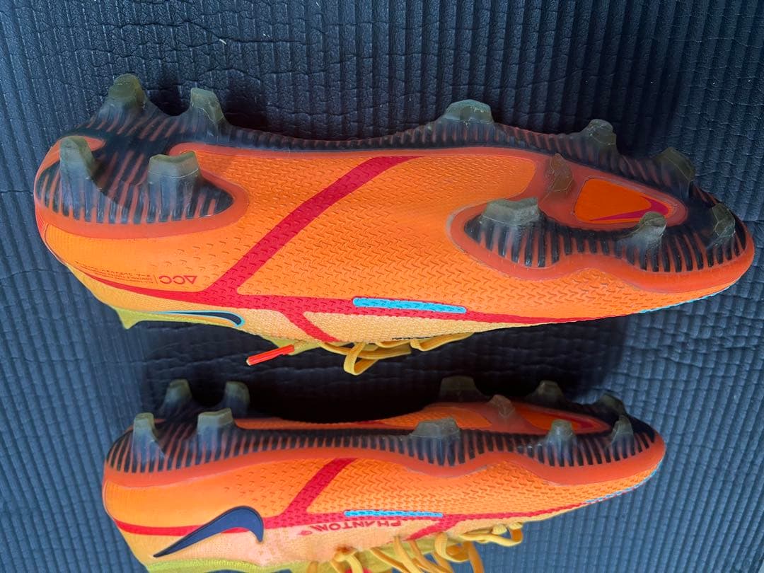 Nike Phantom GT イエロー/オレンジ スパイクシューズFG