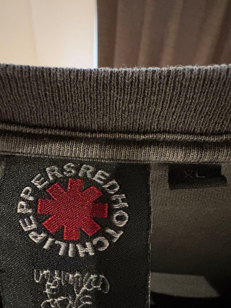 Red Hot Chili Peppers 2024 Tour Tシャツ