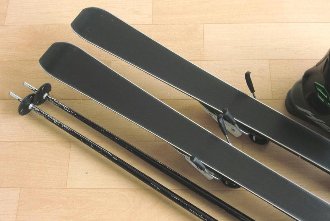 ■■送料無料■HEAD＋Hart■スキーフルセット■板142靴25■メンテ付■■