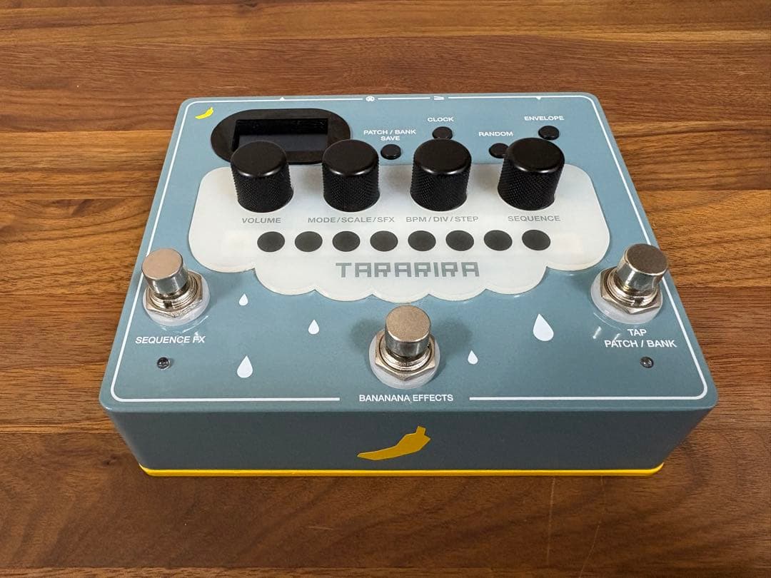 ギター Bananana Effects / TARARIRA