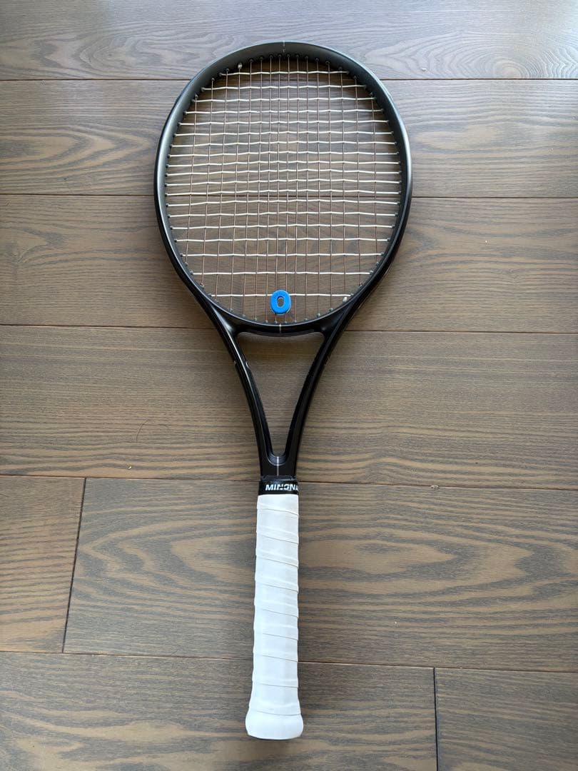 【美品】RF01 テニスラケット 300g G2