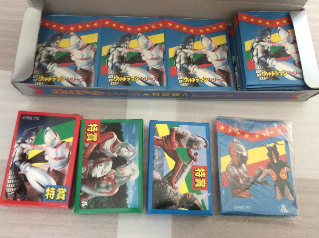 ウルトラマンシリーズ ミニカード ＆ タツノコワールド