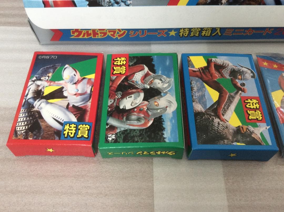 ウルトラマンシリーズ ミニカード ＆ タツノコワールド