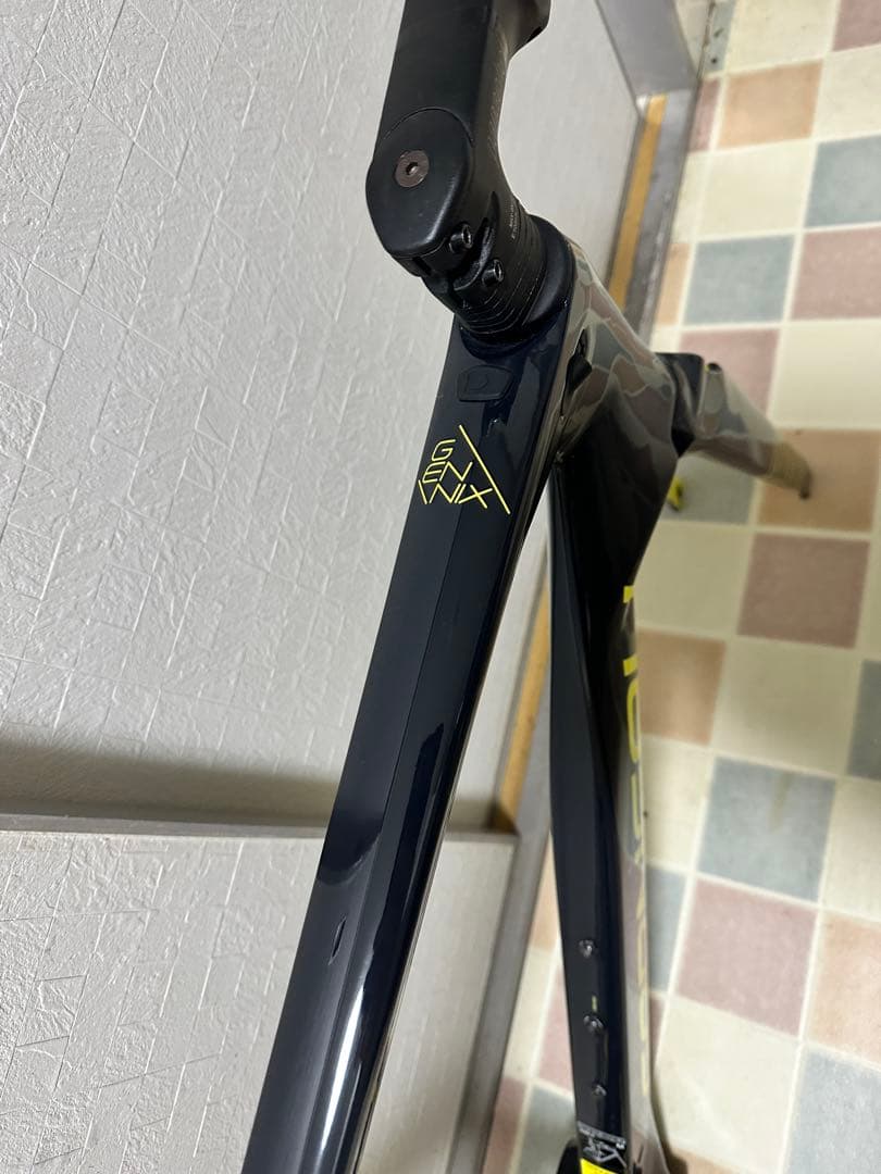 【マル 】GARNEAU GENNIX A1 ロードバイクフレーム 黒/黄