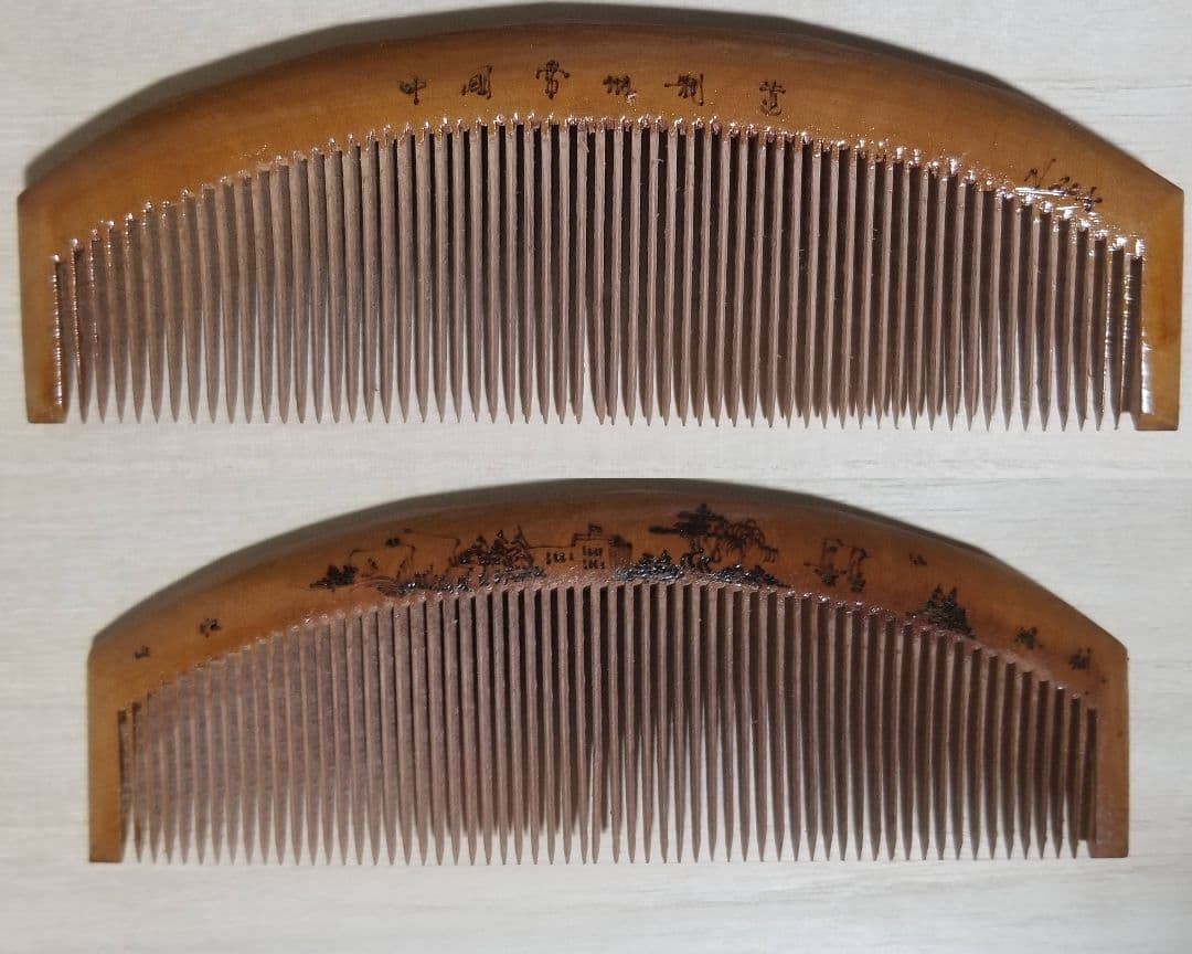 極希少品　中国　アンティーク★木製彫刻櫛 　コレクション品　天然木　古玩