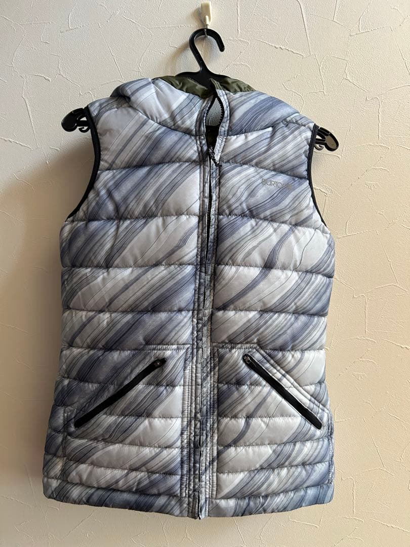 BURTON ダウンベスト