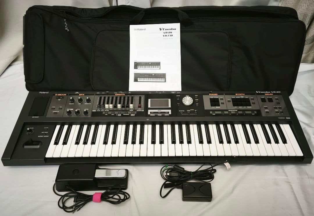 ROLAND V-Combo VR-09　61鍵盤 キーボード、シンセサイザー