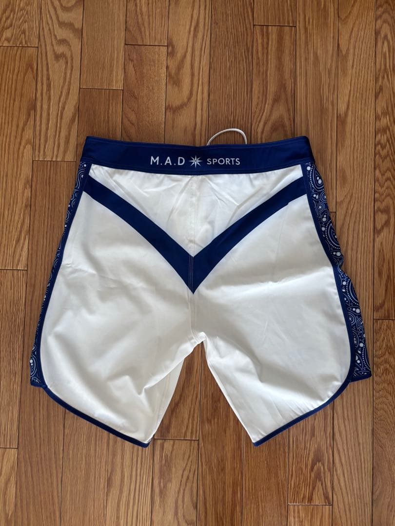 M.A.D サーフパンツ フィジーク　30インチ　MADSPORTS