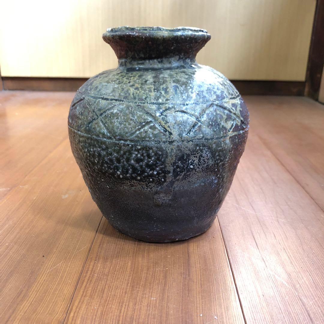 骨董品 手彫り模様茶色緑色グラデーション壺 花道茶道水差し 作家物 日本伝統工芸