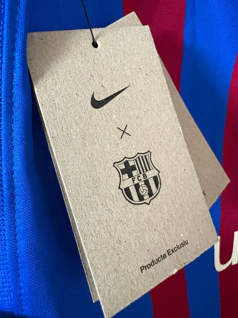 ルイススアレス直筆サイン入り　バルセロナ　ユニフォーム　正規品
