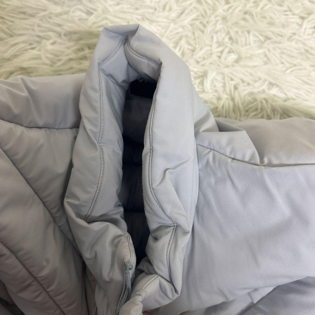 【未使用級】TaylorMade ライトグレー 中綿ジャケット　ゴルフ