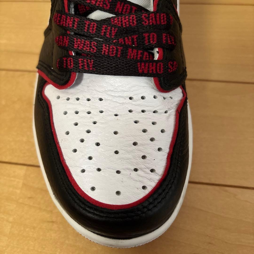 エア ジョーダン 1 レトロ ハイ ブラッド ライン スニーカー