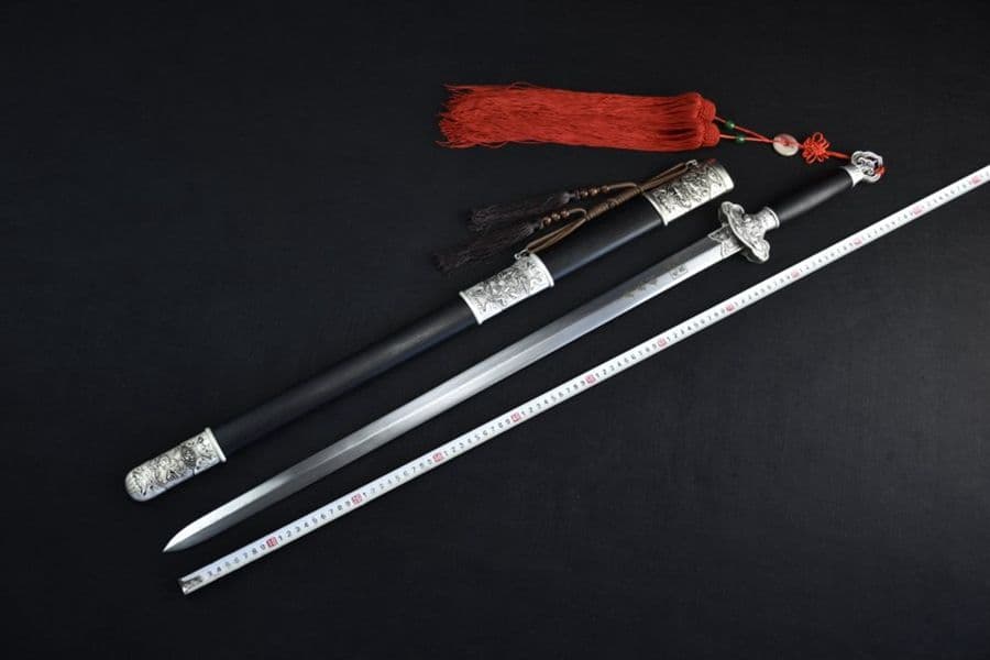 古兵器   武具　刀装具　日本刀　模造刀   居合刀  ハスの剣  唐剣