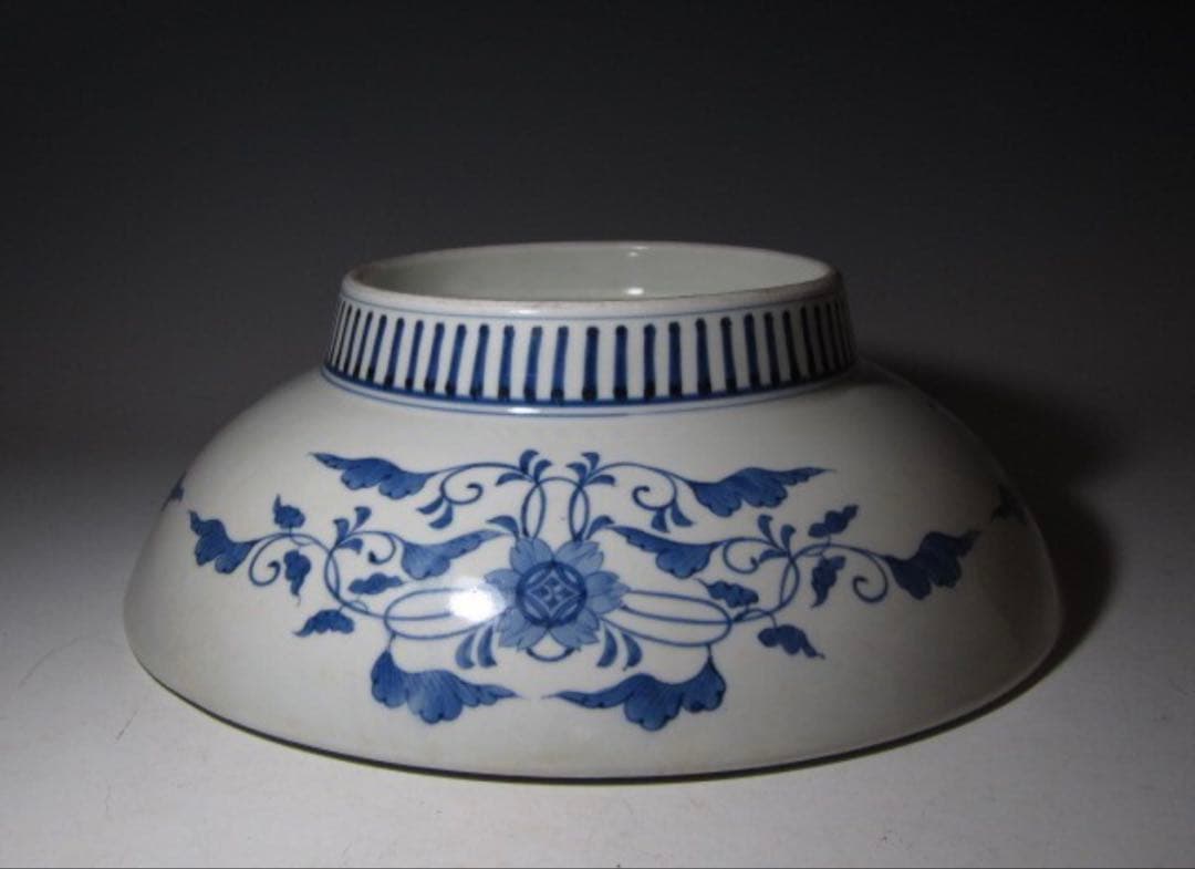 時代　鍋島大皿　松竹梅文　直径34センチ　銘品！7798