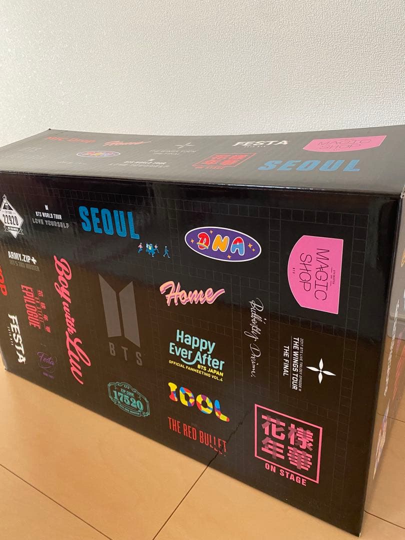 BTS 公式グッズまとめ売り