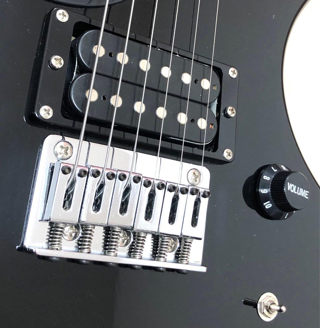 【超美品】ZO-3 ブラック アンプ内蔵ミニギター 専用ケース付 ぞーさん