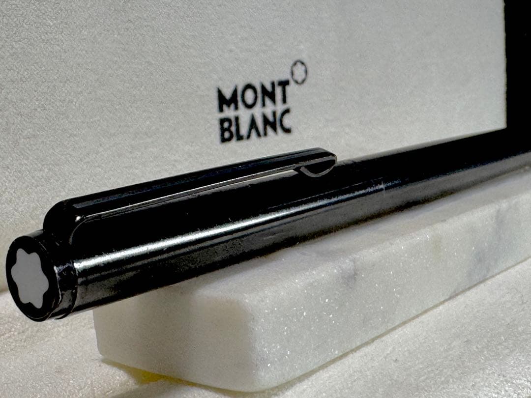 【美品】モンブラン No1124 漆黒ロードナイト鉱加工 ローラーボール