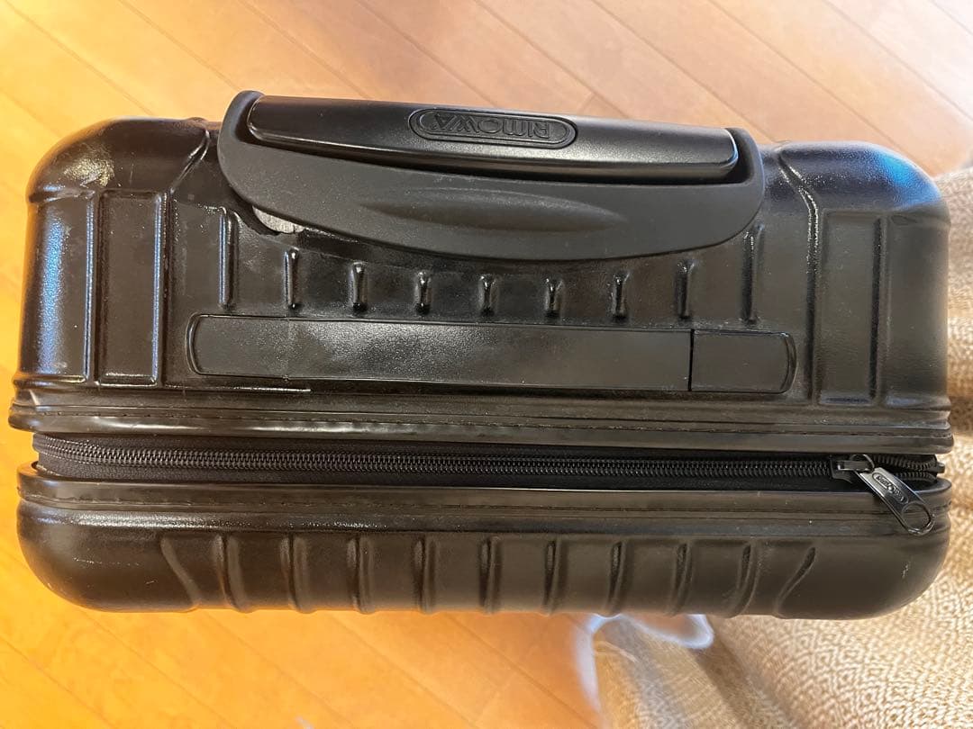 値下げ　リモワRimowa salsa スーツケース 機内持ち込みサイズ　黒