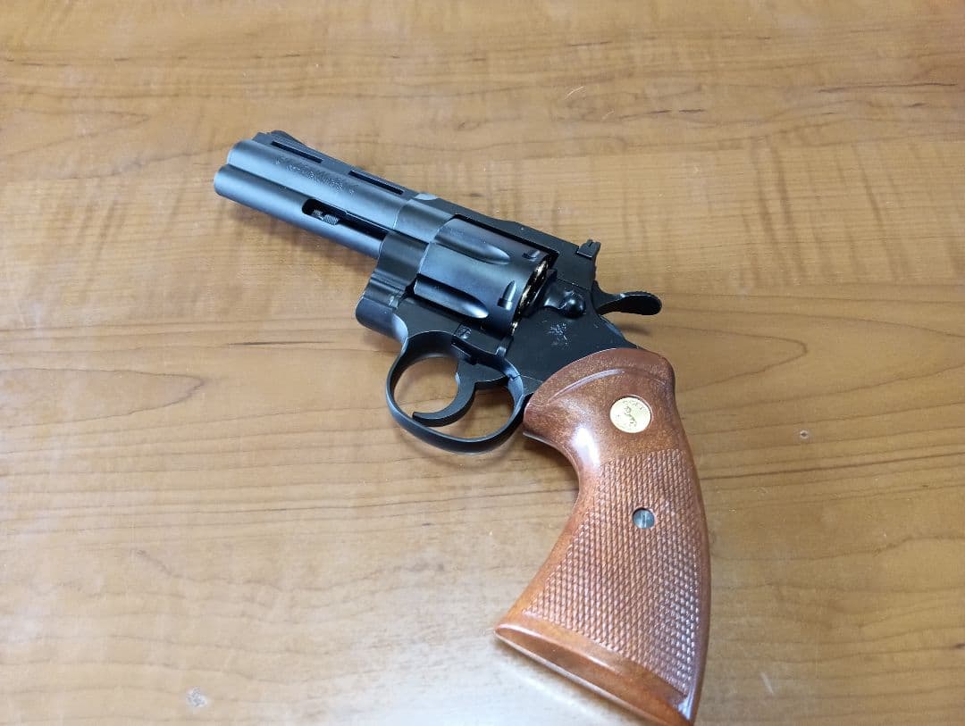 タナカ　コルトパイソン357マグナム　Rモデルガスガン　イーストAホルスター付