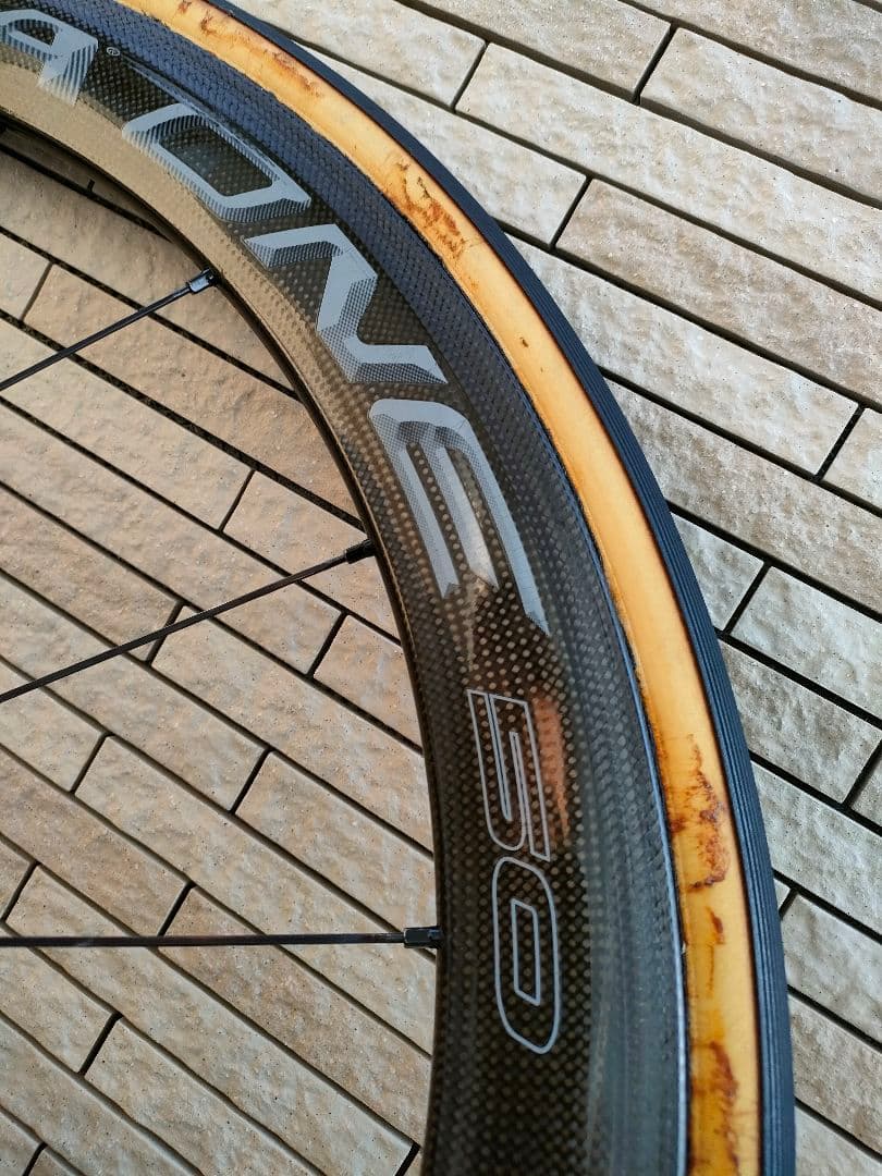 Bora One 50 TU フロントホイール　※タイヤはジャンク、オマケ付き