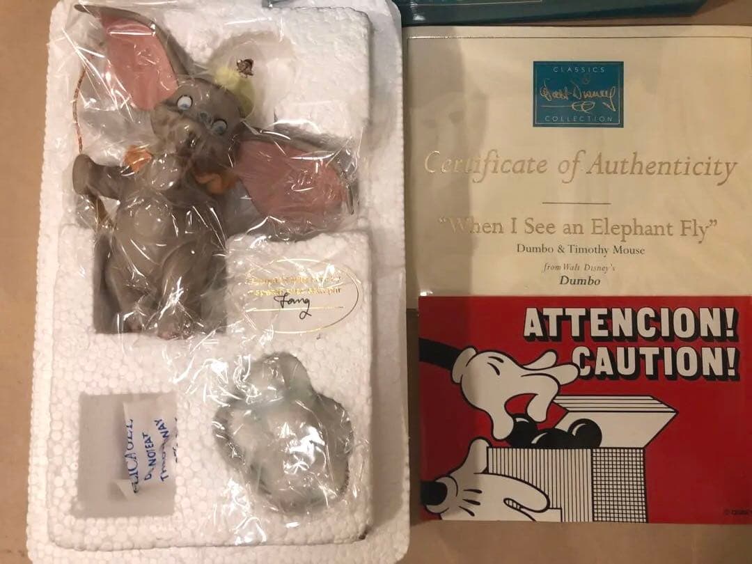 WDCC ダンボ　\"When I See an Elephant Fly\"