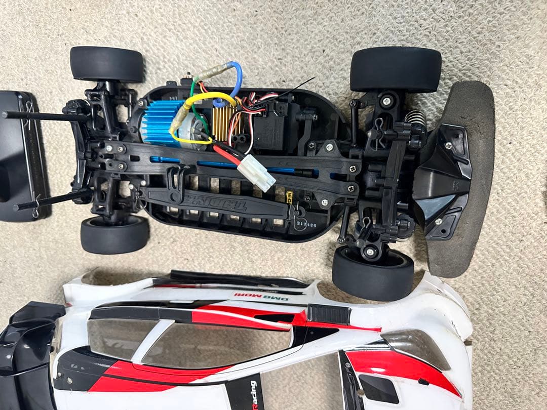 タミヤTT-01 type-Eラジコン2台フルセットBRZ、ヤリス