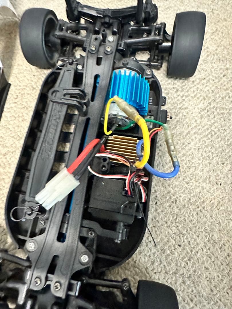 タミヤTT-01 type-Eラジコン2台フルセットBRZ、ヤリス