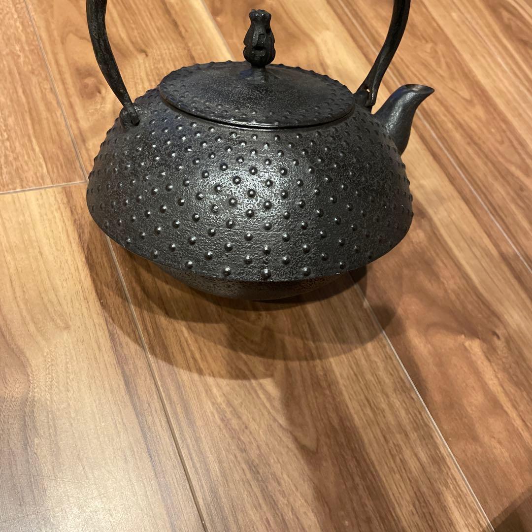 南部鉄器　薫山鉄瓶 アラレ鉄瓶　伝統工芸品