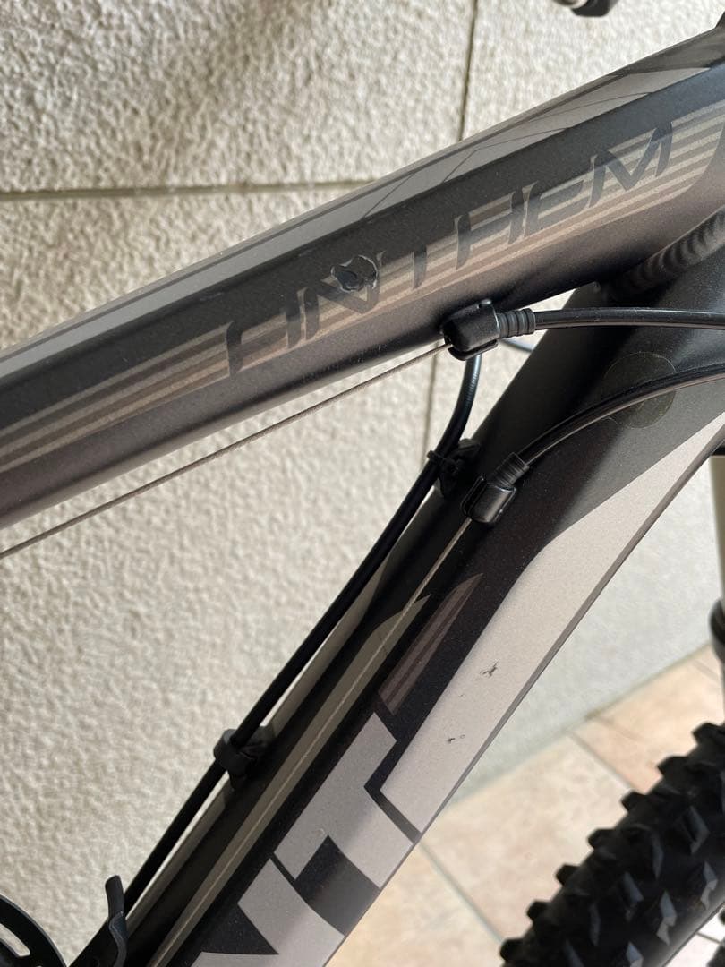 GIANT ANTHEM 2012年モデル　EASTONホイール・ ハンドルバー