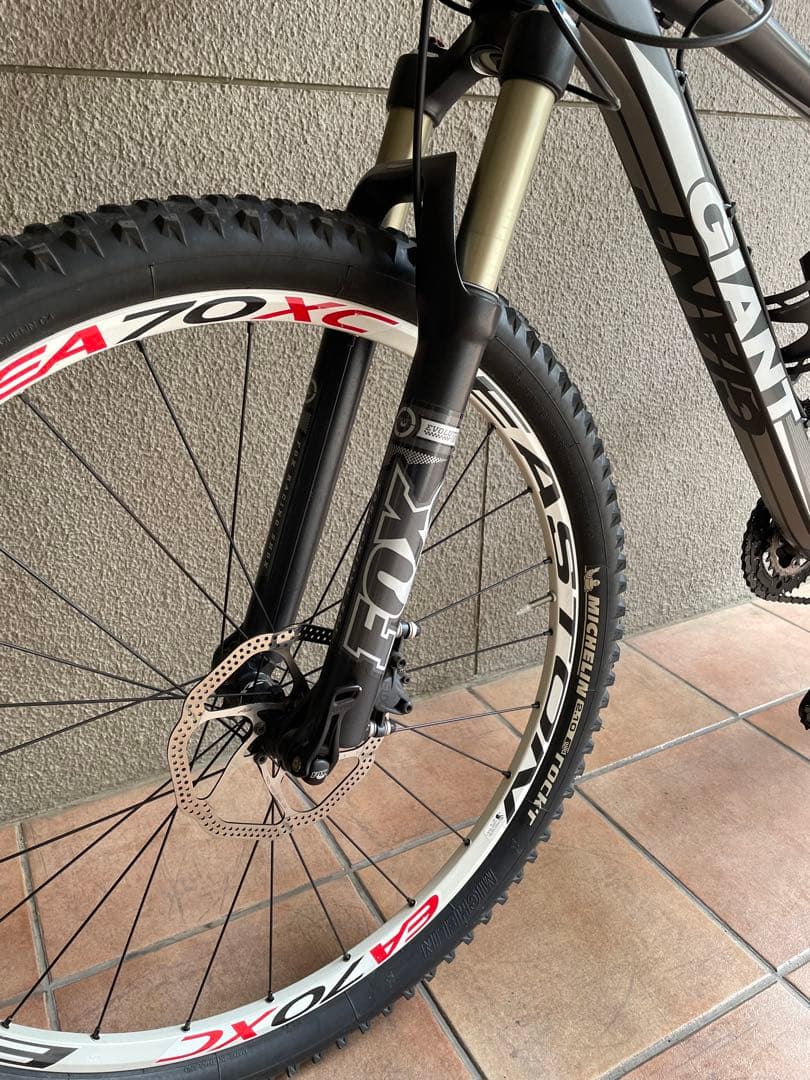 GIANT ANTHEM 2012年モデル　EASTONホイール・ ハンドルバー