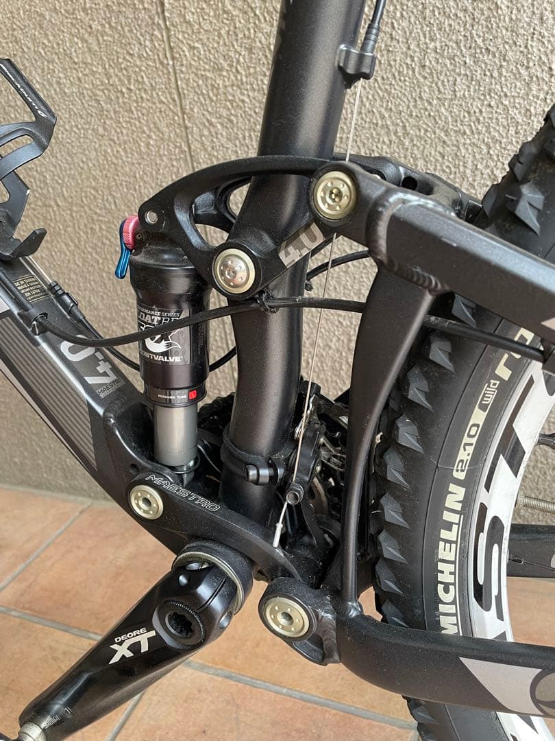 GIANT ANTHEM 2012年モデル　EASTONホイール・ ハンドルバー