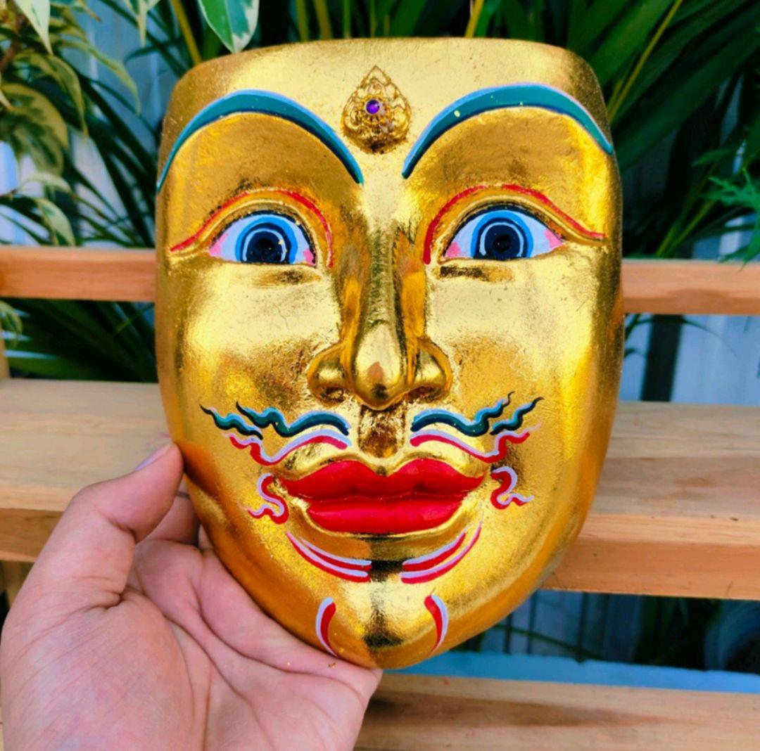 Na Na Thong Mask タイのお守り　プラクルアン　恋愛　幸運　金運