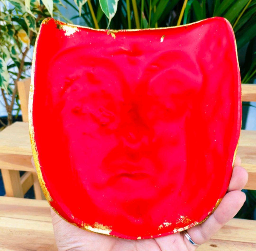 Na Na Thong Mask タイのお守り　プラクルアン　恋愛　幸運　金運