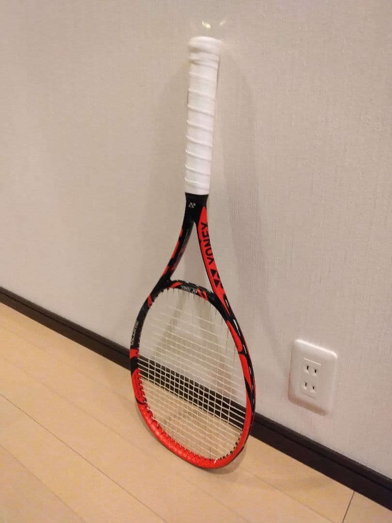 新品同様！YONEX VCORE Tour F 硬式用テニスラケット