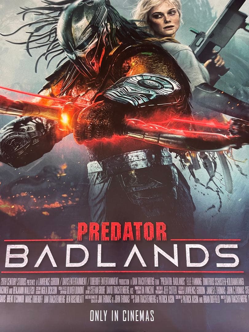 *枚数限定*映画館用両面印刷ポスターINTL版:プレデター バッドランド