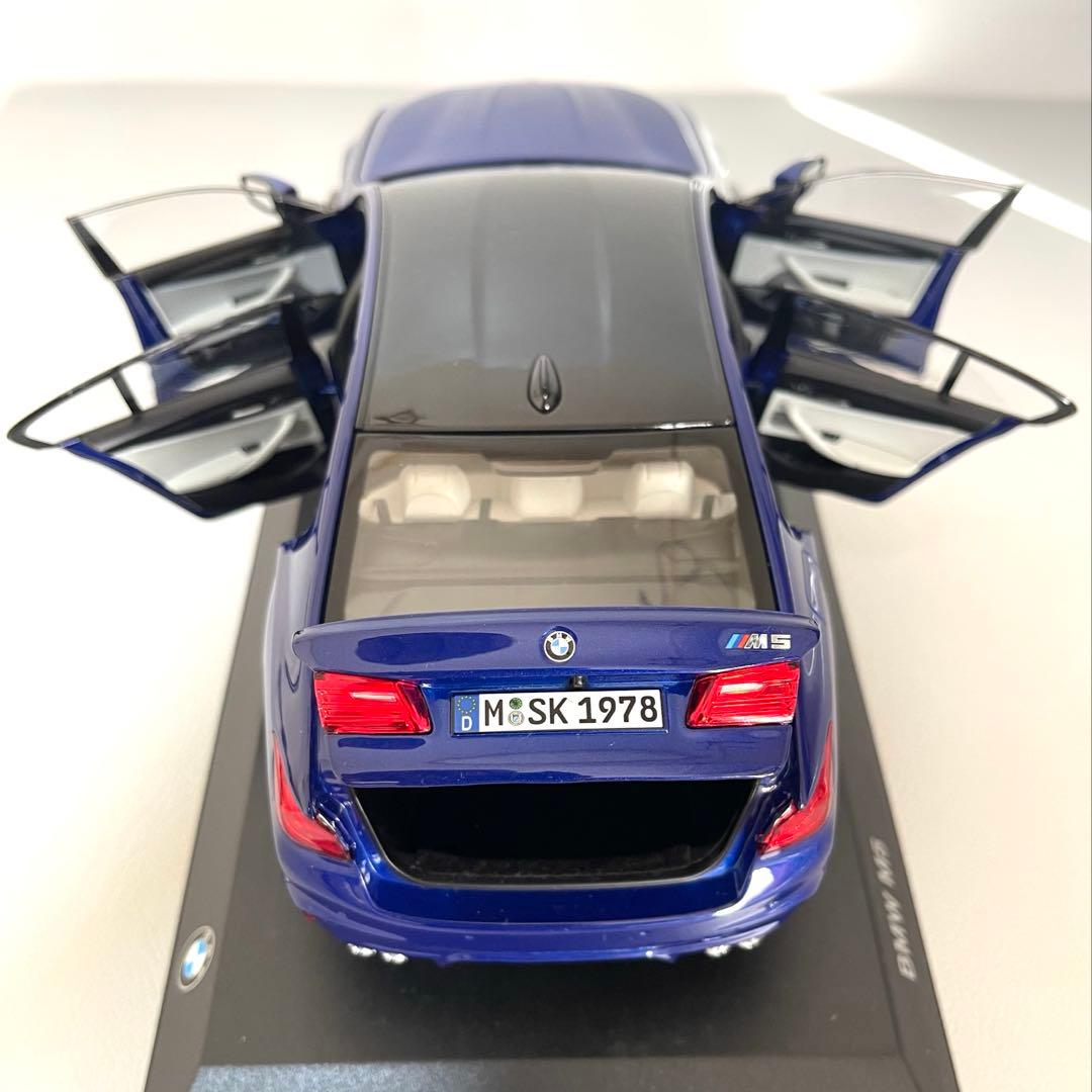  M5 1/18 スケールNOREVモデル ミニカー