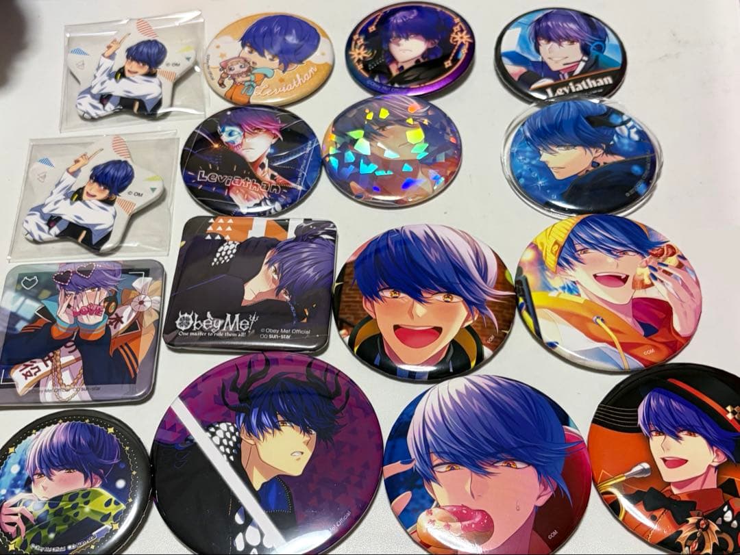 obey me レヴィアタン 缶バッジ おべいみー まとめ売り