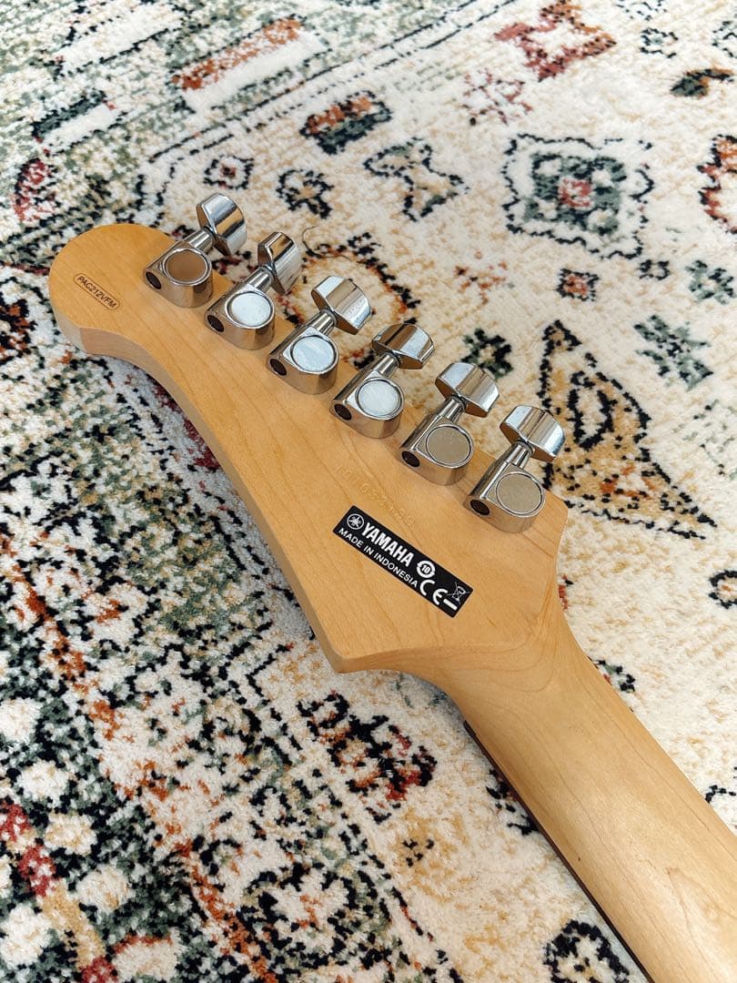 美品 ヤマハエレキギターPACIFICA PAC212VQM CMB